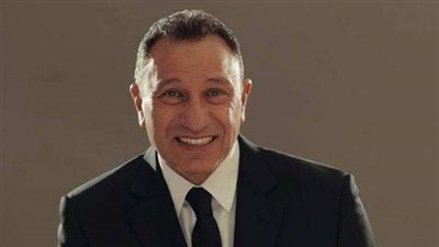 ”الخطيب” يجتمع بالأجهزة الفنية والإدارية لكرة اليد