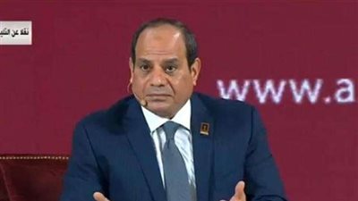 بالفيديو.. السيسي يكرم مجموعة من النماذج الشبابية المتميزة