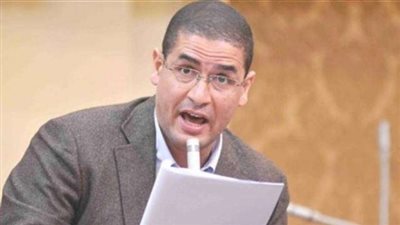 ابو حامد.. لرئيس يهتم بتمكين الشباب داخل الأحزاب