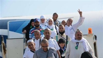 فريق طبي وكتيبات لإرشاد الحجاج بـ”مطار القاهرة”