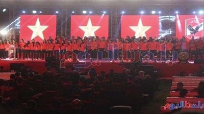 بالصور.. الخطيب يغير شعار الأهلي احتفالاً بالنجمة الرابعة