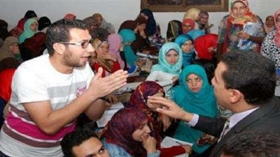 «الدروس الخصوصية».. سلاح يقضي على أحلام الطلاب ويستنزف أولياء الأمور