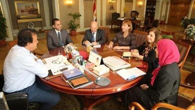 «عبد الغفار» يؤكد حرص مصر على عمق العلاقات مع بريطانيا