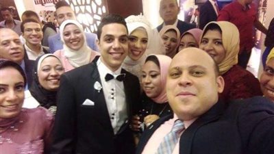 نائب المحافظات بـ”بلدنا اليوم” يهنئ كريمة عمه بمناسبة الزفاف.. (صور)