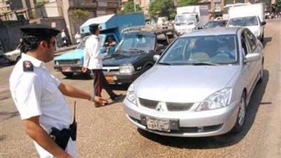 حملات مرورية بالجيزة لضبط المخالفين خلال 24 ساعة