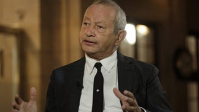 أول رد من «ساويرس» على اتهامه بـ«المنظرة» في قضية «تهريب الأطفال»