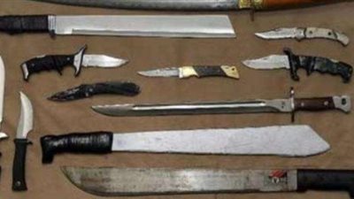 ضبط ورشة حدادة تُصنع الأسلحة البيضاء بدون ترخيص