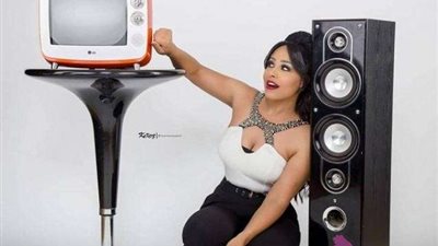 مي حسن تتألق بإطلالة بيضاء في أحدث جلسة تصوير.. (صور)