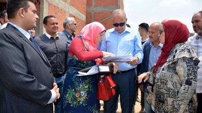 بالصور .. محافظ القليوبية يتفقد عدد من المشروعات القومية