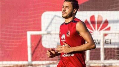 «لعنة الإصابات» الأهلي يفتقد باسم على شهرًا