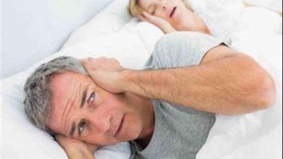 زوج يستنجد بالشرطة من «شخير» زوجته.. والضابط: ليس من اختصاصنا