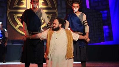 بالصور.. إسماعيل مختار وخالد جلال بـ «حدث في بلاد السعادة»