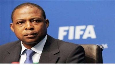 «فيفا» تقرر إيقاف عضو بالاتحاد الأفريقي لقضية رشوة مع قطر