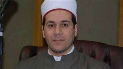 بالفيديو.. مظهر شاهين لحلا شيحة: « لا تلتفتى لما يقال لك بعد خلع الحجاب»