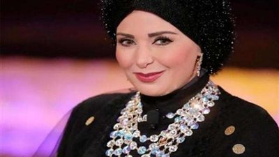 صابرين: ليه مفيش أعمال وطنية ناجحة مثل قناة السويس الجديدة