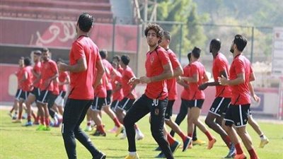 إكرامي يُغادر مران الفريق.. وتدريبات استشفائية لثلاثي الأهلي