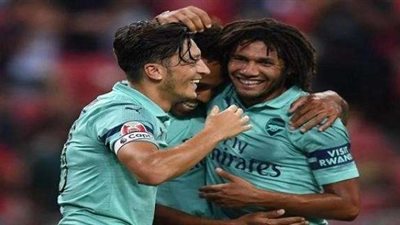 «النني» يشاهد قمة أرسنال ومانشستر سيتى من مقاعد البدلاء