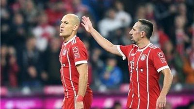 ليفاندوفسكى يتقدم لبايرن ميونيخ على آينتراخت فرانكفورت بالشوط الأول