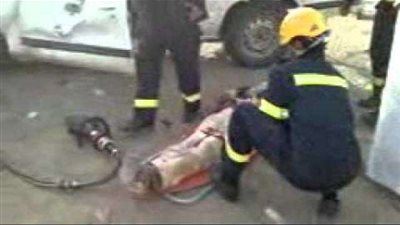 استخراج جثة شاب من أسفل عقار منهار بالفجالة