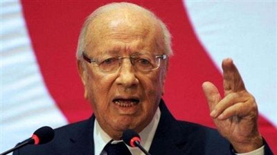 الرئيس التونسي ينكر علاقة بلاده بالقرآن