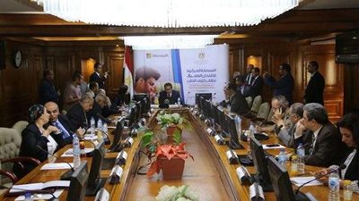 ”عبد الغفار” يشهد المسابقة المركزية لـ”لااختبار المعرفي” لطلاب كليات الطب