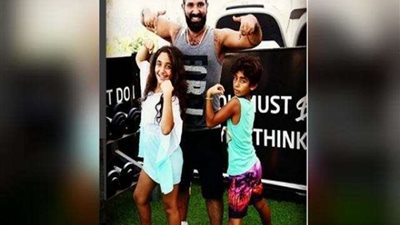 أحمد سعد  ينشر أول صورة لأطفاله على ”إنستجرام”