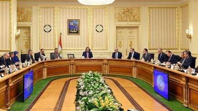 التعاقد مع المستشارين سيكون بقرار جمهوري وبشروط محددة