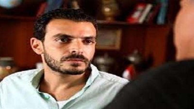 تشييع جثمان والد المخرج أحمد أمين من مسجد السيدة نفسية بعد العصر