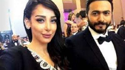 بالصور.. بسمة بوسيل تنضم لجمهور حفل تامر حسني