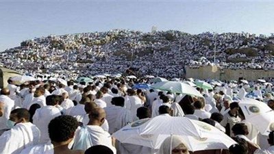 مشاهد حية من المبيت في ”منى” قبل الوقوف بعرفة.. (فيديو)