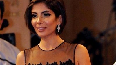 شاهد بالصور .. منى زكي في طفولتها تثير إعجاب متابعينها