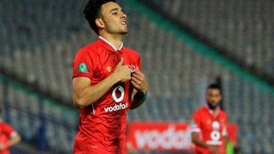 صلاح محسن يفك النحس ويسجل أول أهداف الأهلي