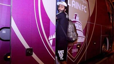 «الشحات» يصل القاهرة ليقود أحلام العين في مباراة الكلاسيكو