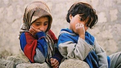 بلاغ ضد أم تركت طفليها بدون طعام لمدة عام