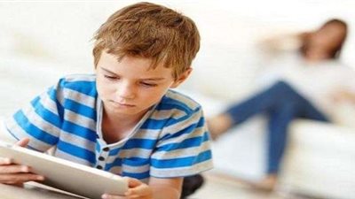 الأزهر يقدم 10 نصائح لحماية الأطفال من مخاطر الألعاب الإلكترونية