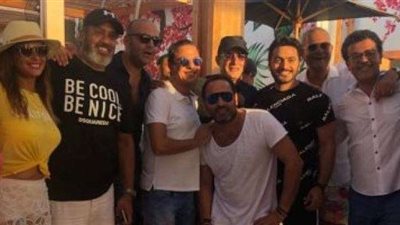 نجوم الفن يشاركون تامر حسني فى احتفاله بـ «البدلة»