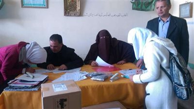 تسليم 205 تابلت لطلبة مدارس الشيخ زويد بشمال سيناء