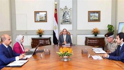 السيسي يجتمع بوزيرة الصحة لمتابعة مشروع التأمين الصحي