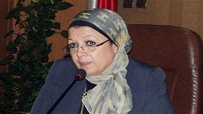 برلمانية عن مقترح إنشاء إدارات للمرأة بالوزارات: «عنصرية»