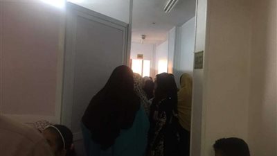 فحص 250 مريضًا من ذوي الإعاقه في قافلة طبية لـ مستقبل وطن ببني سويف