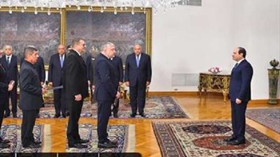 السيسى يتسلم أوراق اعتماد 15 سفيرًا بالقاهرة