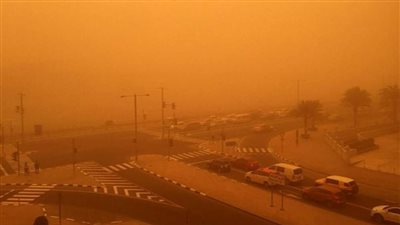 قبل العاصفة الترابية.. كيف تحمي نفسك من تقلبات الجو غدًا