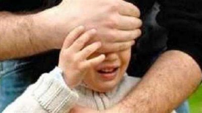 ضبط عاطل لهتكه عرض طفلين بالخانكة