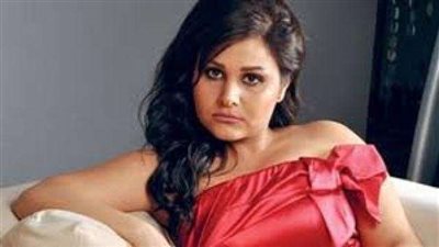 الثلاثاء.. وعد البحري تحيي أولى حفلاتها الغنائية