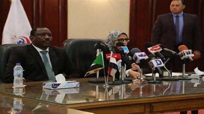 فاعليات اجتماع وزيرة الصحة مع نظيرها السوداني