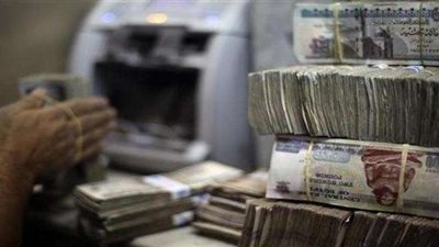 الحكومة تكشف حقيقة وجود ضرائب على ودائع المصريين في البنوك