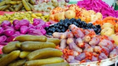 إعدام 600 كيلو مخلالات فاسدة بالشرقية