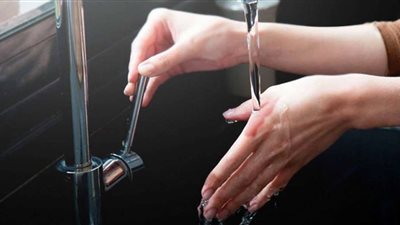 بالعسل والكركم.. تخلصي من حروق المطبخ في 10 دقائق