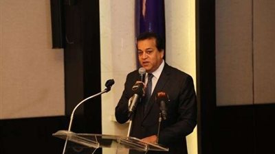 وزيري التعليم العالي والبترول يشهدان تخرج الطلاب المصريين من جامعة كامبريدج