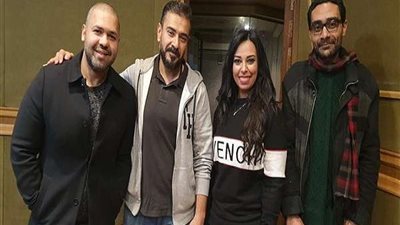 بالصور.. مروة ناجي داخل كواليس تسجيل أغنيتها 